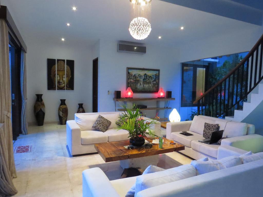 Villa Lebah Ungasan Esterno foto